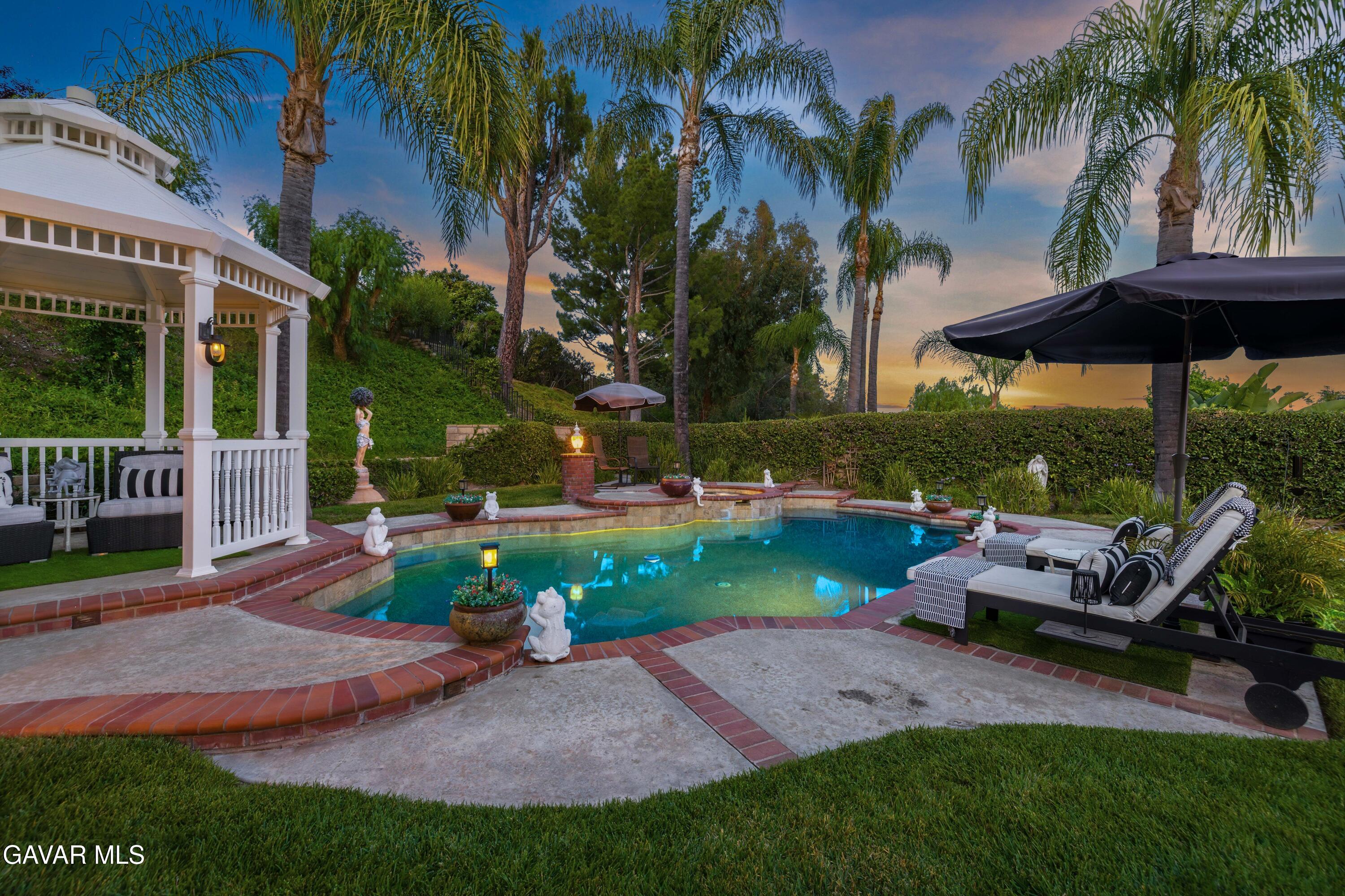22029 Rodeffer Place Santa Clarita, CA 91350 - Photo 46 of 53 22029 Rodeffer Pl-54