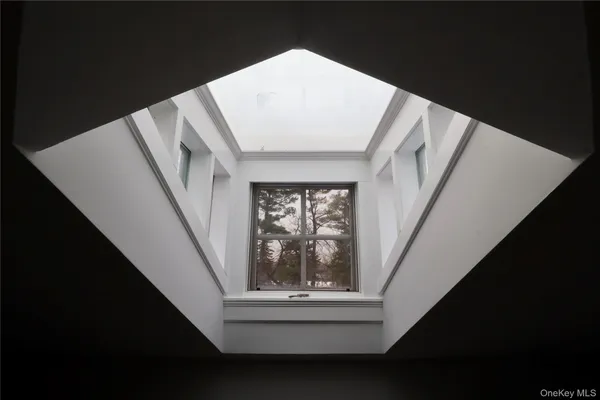a view of entryway