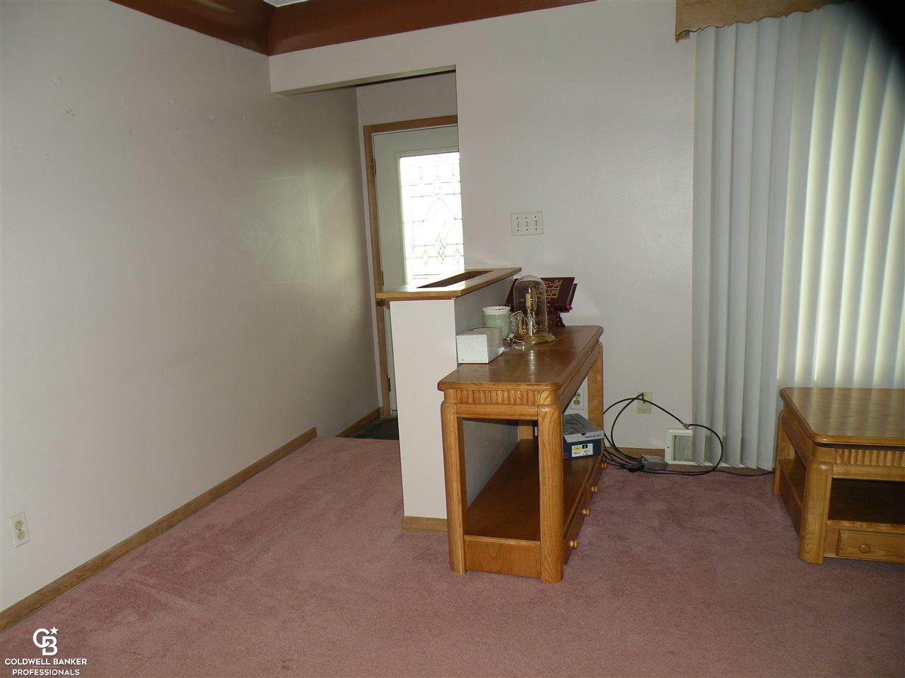 9490 Big Hand Road Columbus, MI 48063 - Photo 5 of 31