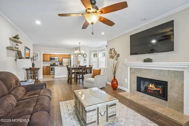 $369,900 | 126 Wyckoff Mills Road, Unit 84, Hightstown, NJ 08520