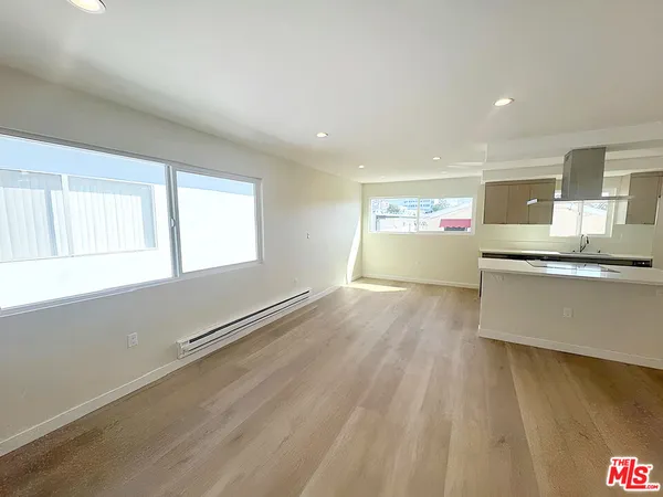 $3,200 | 1302 Amethyst Street, Unit D, Redondo Beach, CA 90277