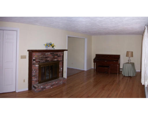 147 Hudson Road Stow, MA 01775 - Photo 5 of 6