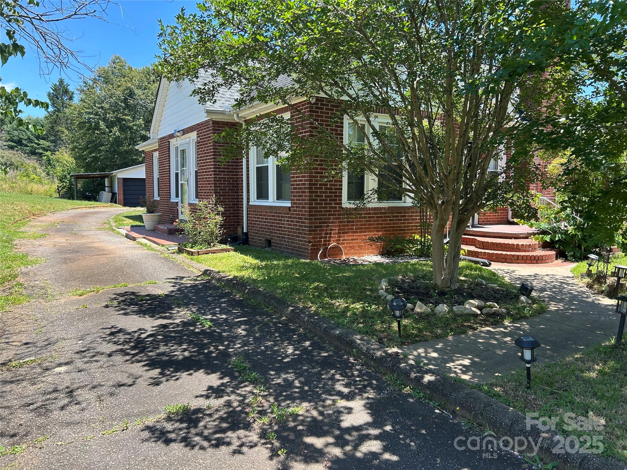 1349 Highway 221 Rutherfordton, NC 28139 - Photo 8 of 47