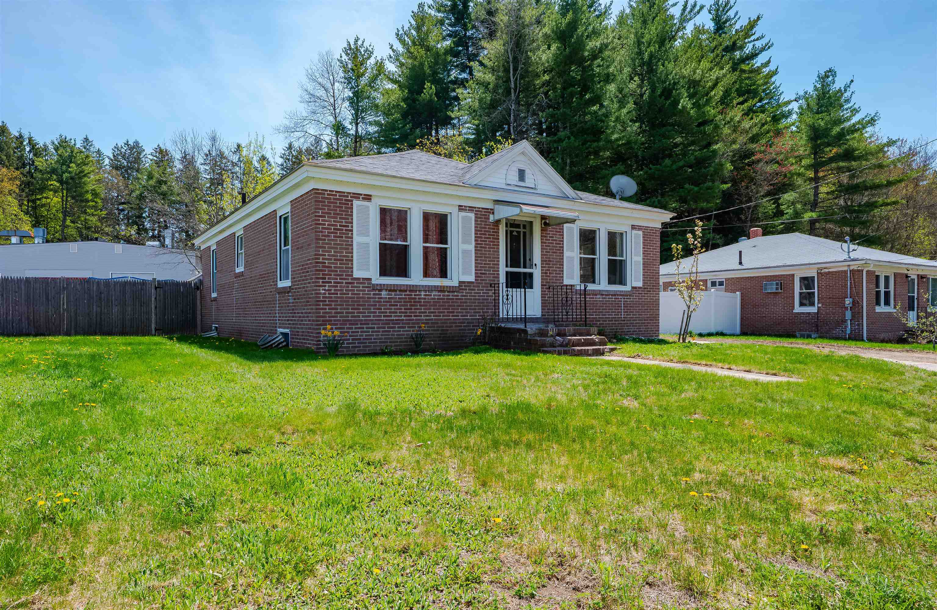 12 Morin Street Dover, NH 03820 - Photo 1 of 30