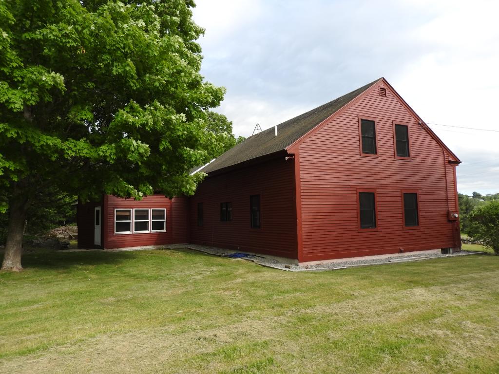 671 East Washington Road Hillsborough, NH 03244 - Photo 4 of 36