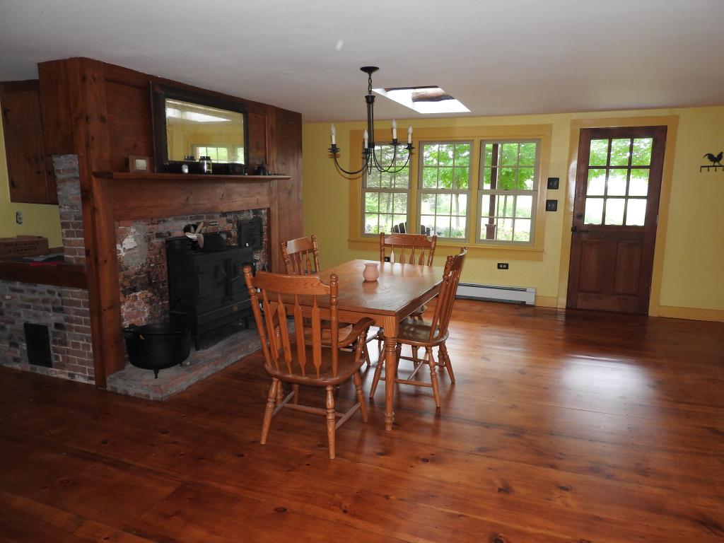 671 East Washington Road Hillsborough, NH 03244 - Photo 9 of 36