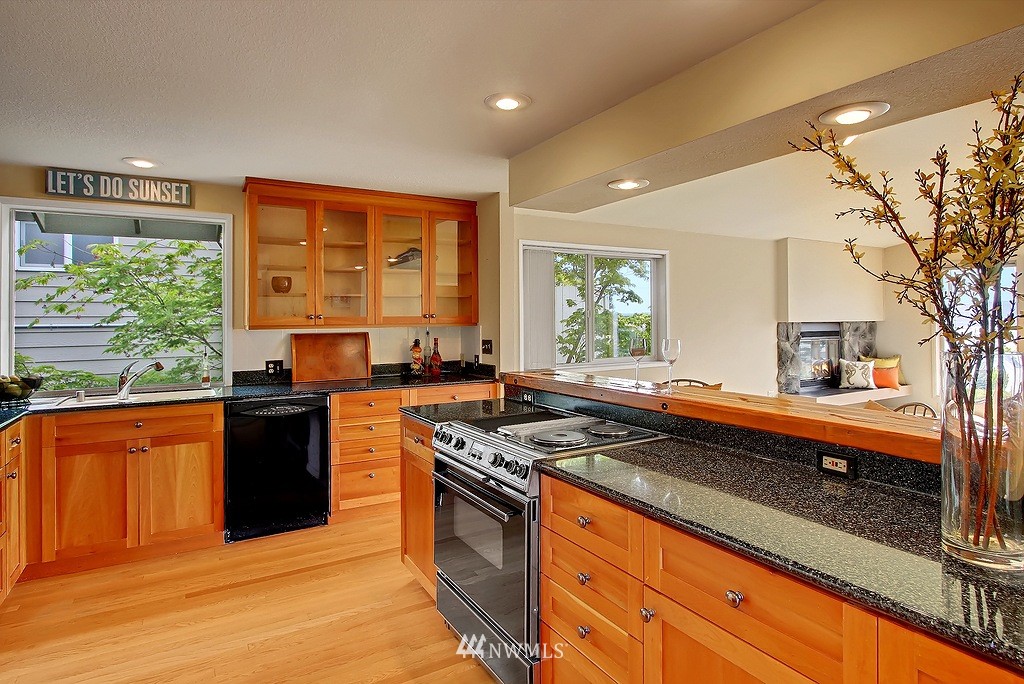 2270 Wagner Road Camano Island, WA 98282 - Photo 3 of 15 Gallery Image 3