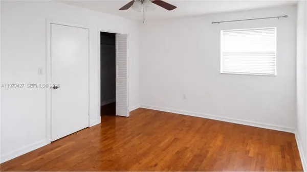 $1,800 | 2135 Bay Drive, Unit 3, Miami Beach, FL 33141