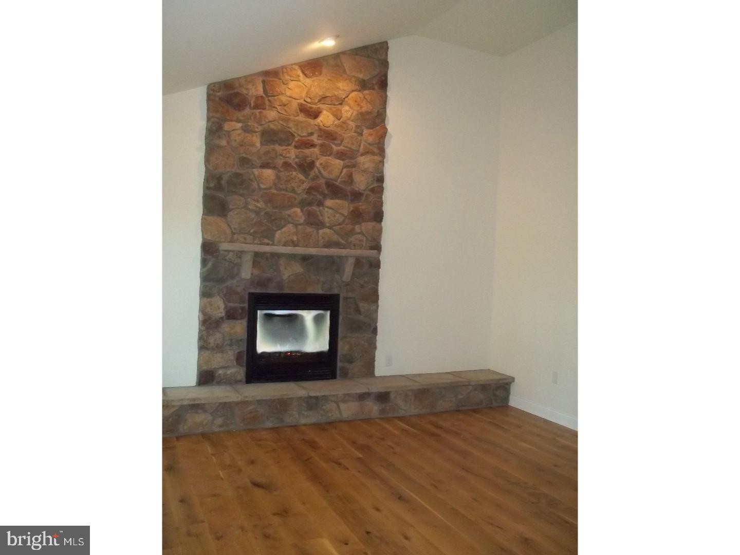 189 Stone Road Barto, PA 19504 - Photo 3 of 20 Gallery Image 3