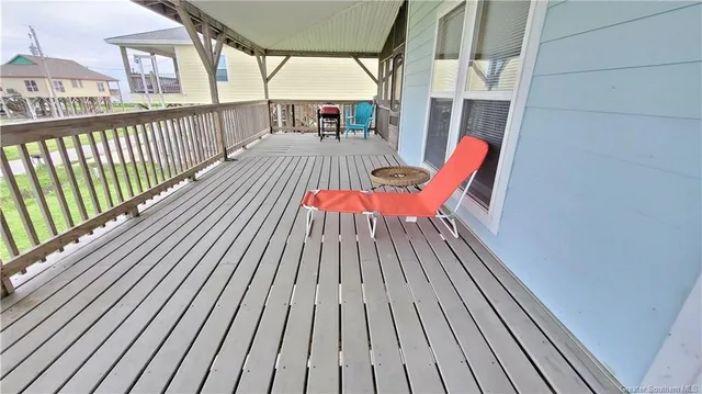 $337,500 | 120 Sea Bright Avenue, Cameron, LA 70631