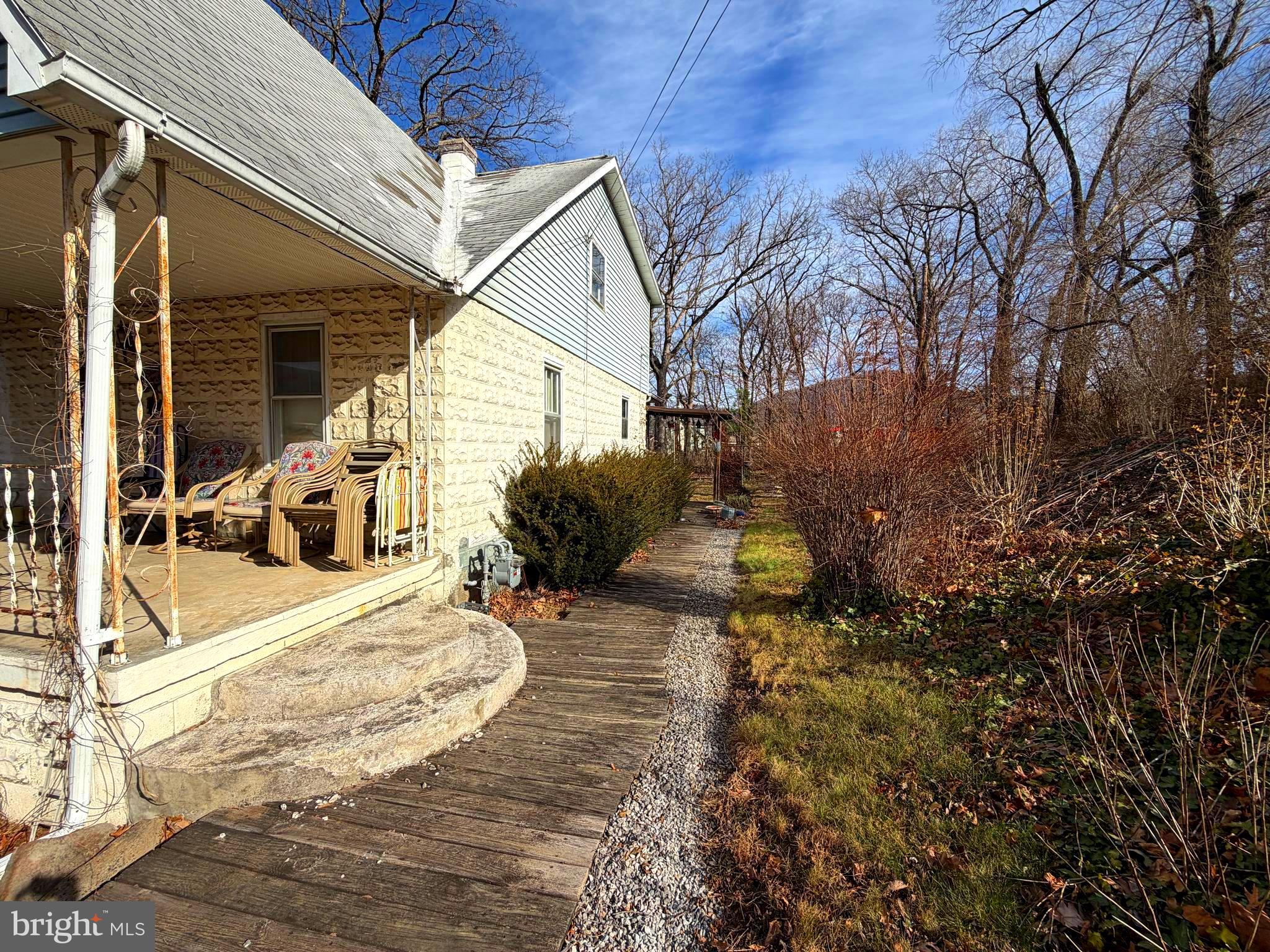 14710 Howard Street Cumberland, MD 21502 - Photo 2 of 55