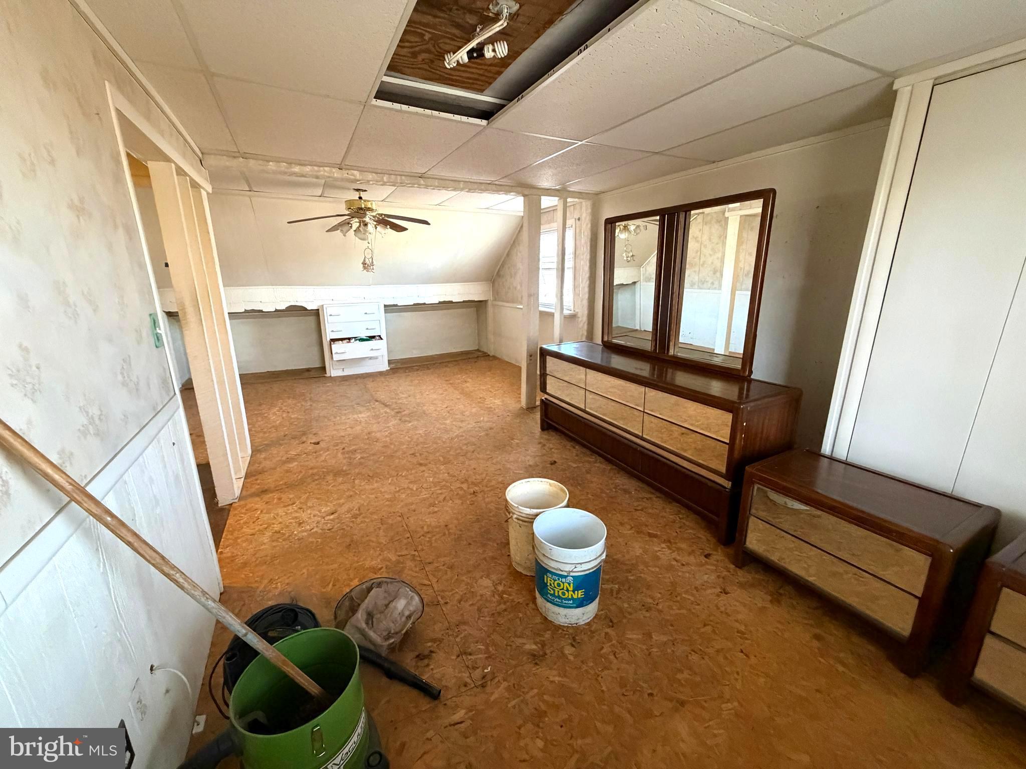 14710 Howard Street Cumberland, MD 21502 - Photo 34 of 55 Bedroom 3 Upstairs