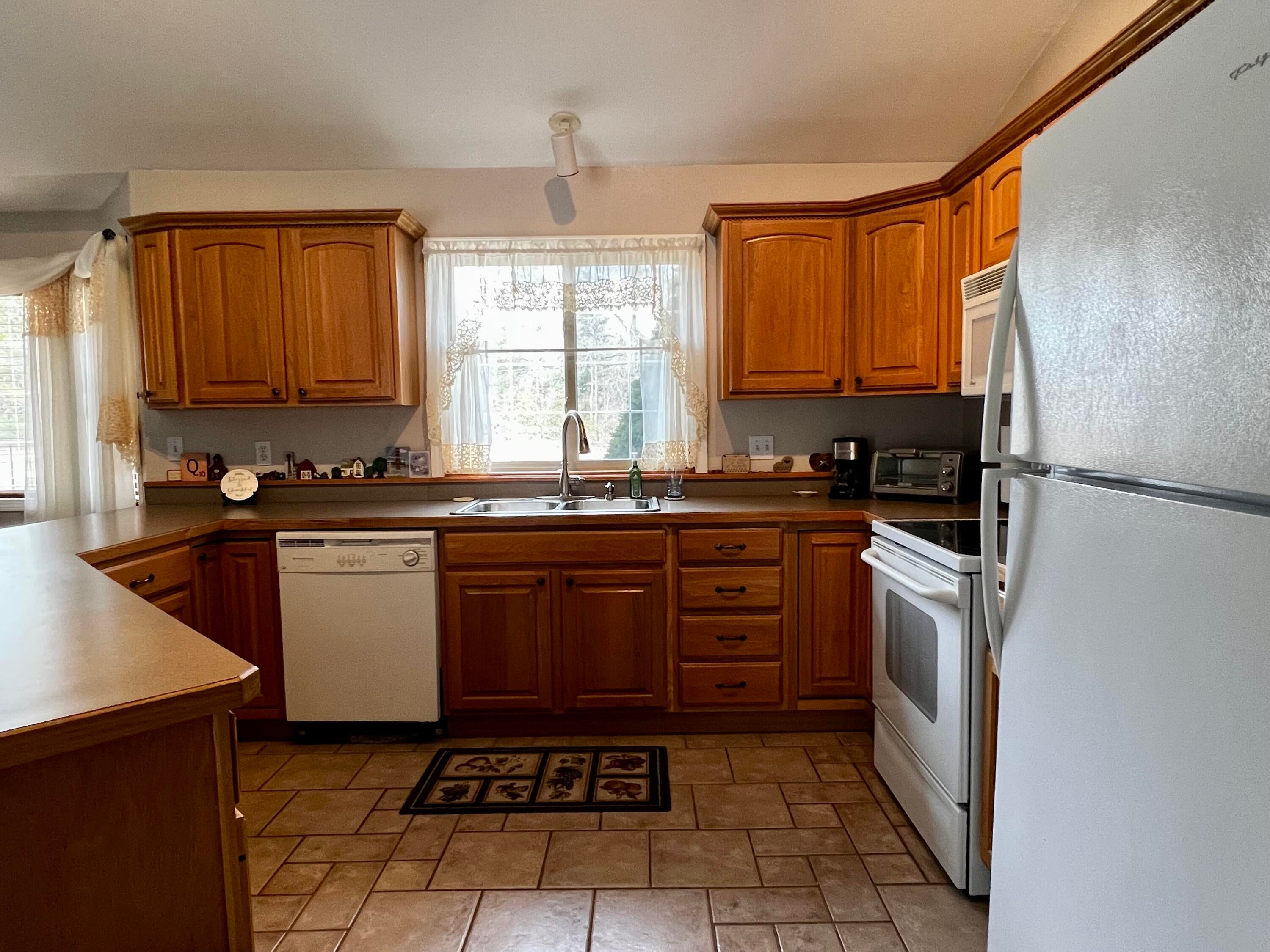 11099 Stephan Bridge Road Roscommon, MI 48653 - Photo 4 of 31 Gallery Image 4