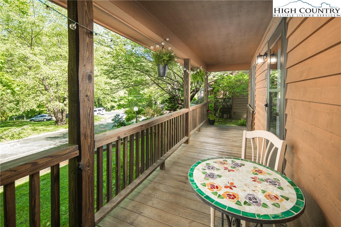 142 Wickham Square, Unit 5 Boone, NC 28607 - Photo 3 of 32 Gallery Image 3