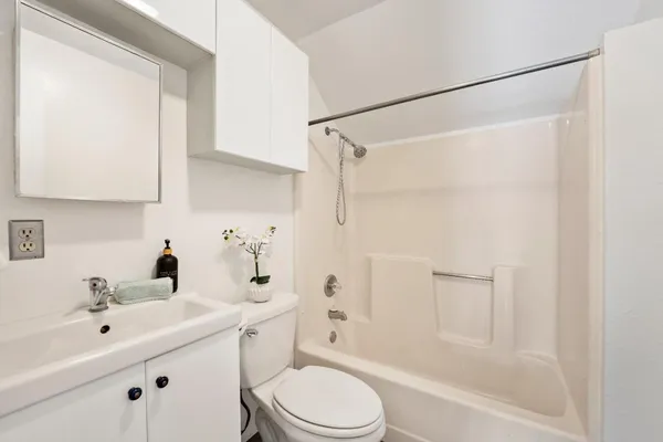 $999,800 | 163 Carrie Street, San Jose, CA 95112