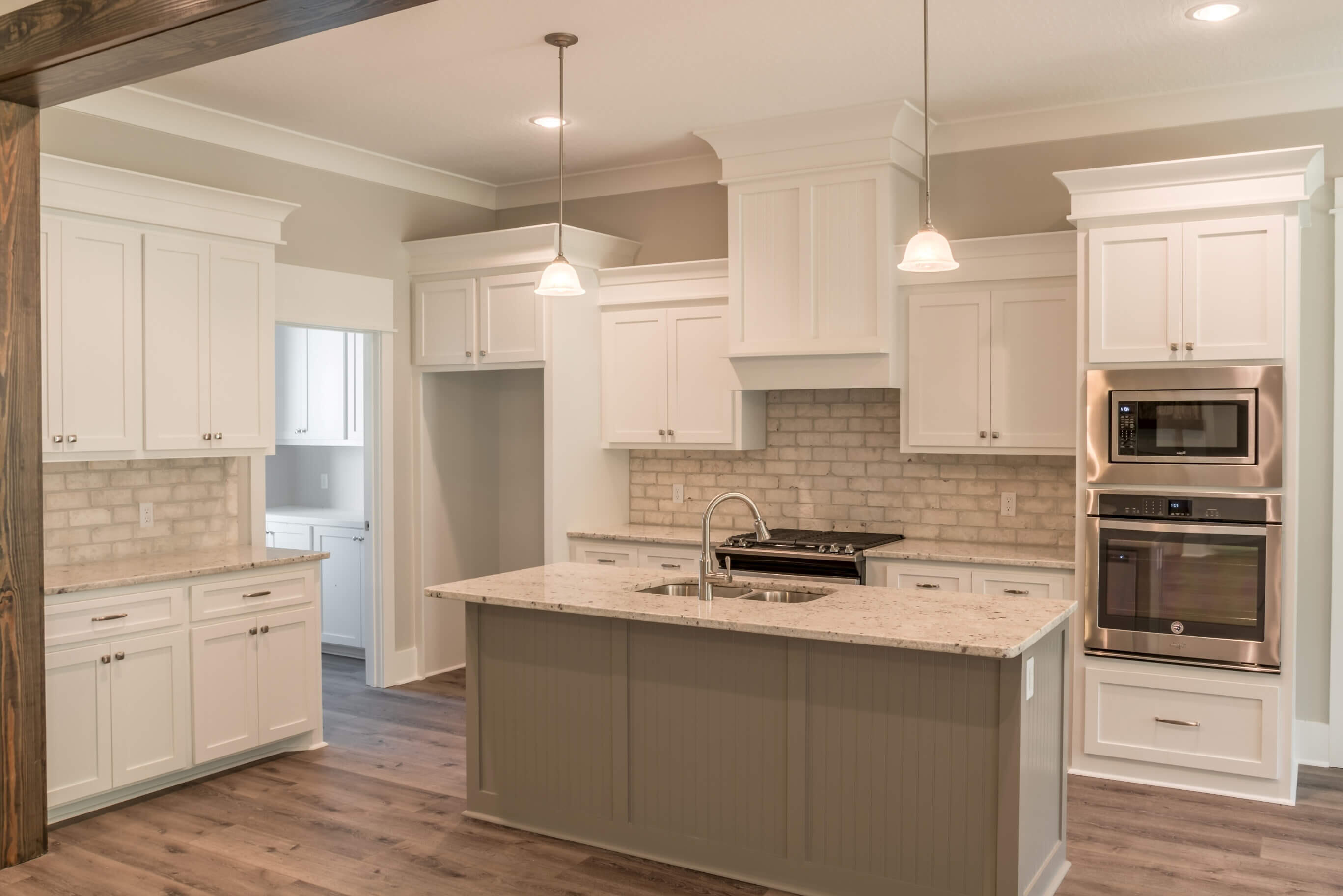 17036 Jacinto Road Bend, OR 97707 - Photo 8 of 17 KITCHEN-2-v1571066615816