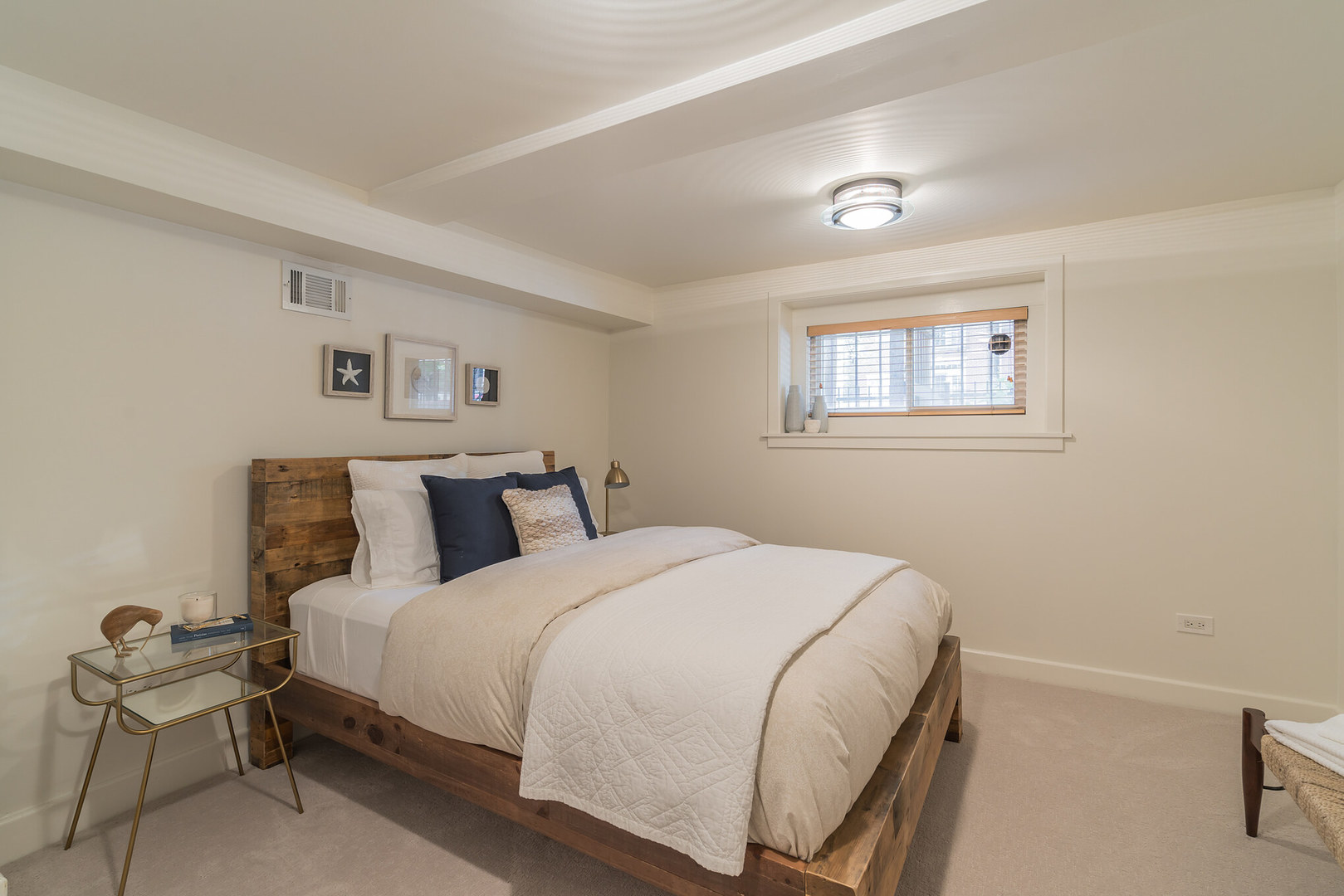 2729 North Racine Avenue, Unit N Chicago, IL 60614 - Photo 16 of 21 a bedroom with a bed and chair