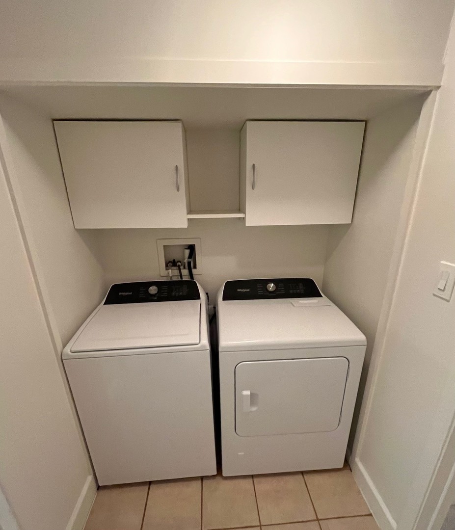 2729 North Racine Avenue, Unit N Chicago, IL 60614 - Photo 18 of 21 a utility room with dryer and washer