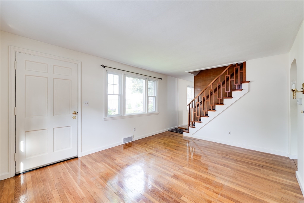57 Bither Street Springfield, MA 01118 - Photo 19 of 37