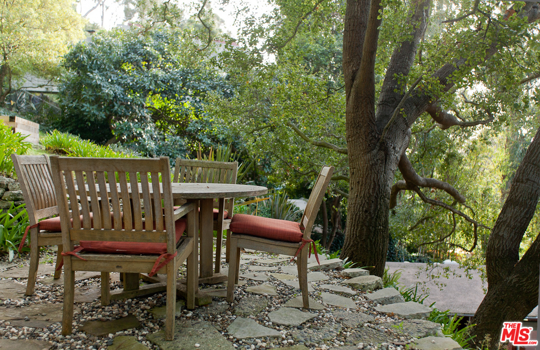 764 Latimer Road Santa Monica, CA 90402 - Photo 21 of 37