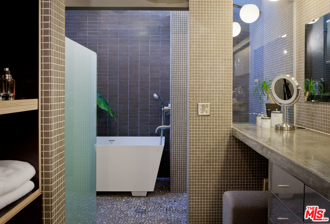 764 Latimer Road Santa Monica, CA 90402 - Photo 30 of 37