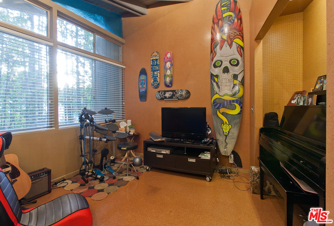 764 Latimer Road Santa Monica, CA 90402 - Photo 37 of 37