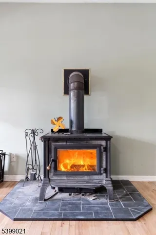 $795,000 | 12 Patricia Lane, Lafayette, NJ 07848