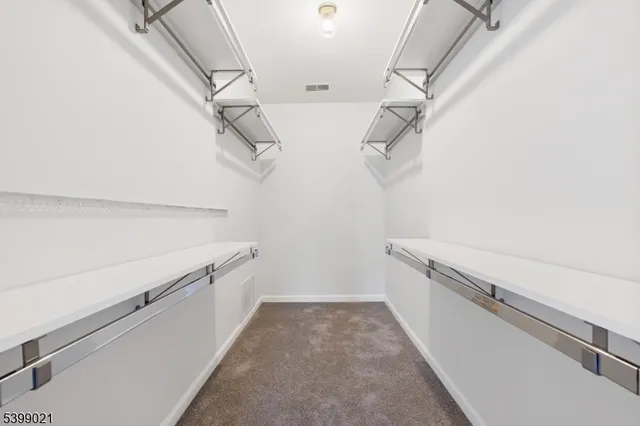 $795,000 | 12 Patricia Lane, Lafayette, NJ 07848