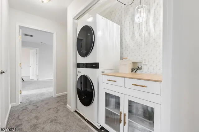 $795,000 | 12 Patricia Lane, Lafayette, NJ 07848