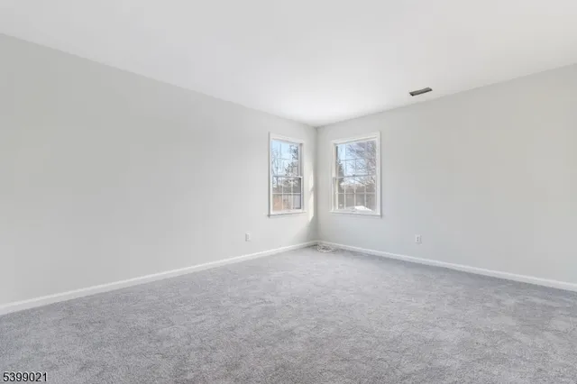 $795,000 | 12 Patricia Lane, Lafayette, NJ 07848