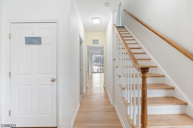 $795,000 | 12 Patricia Lane, Lafayette, NJ 07848