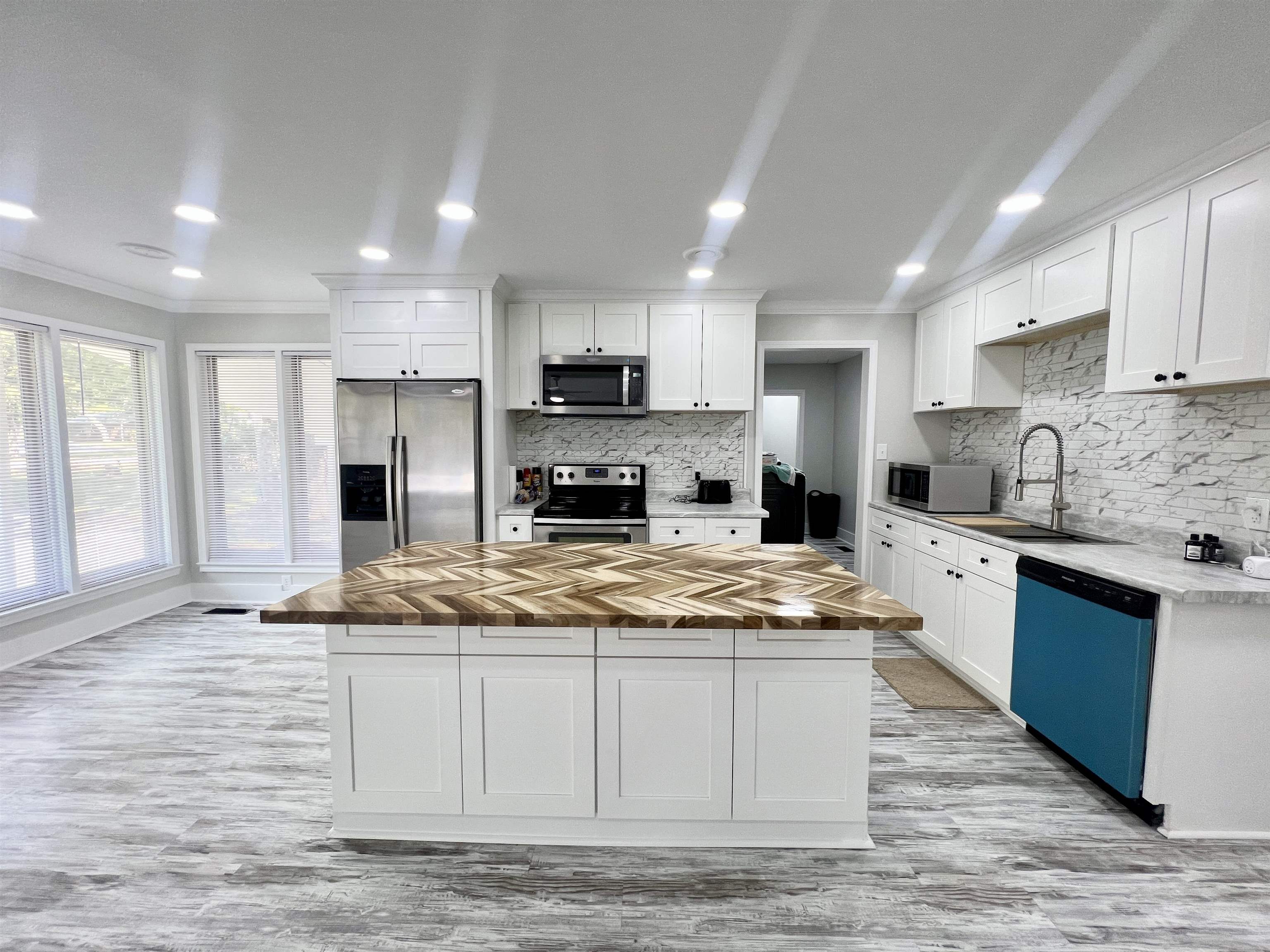 230 South Oak Street Adamsville, TN 38310 - Photo 2 of 29