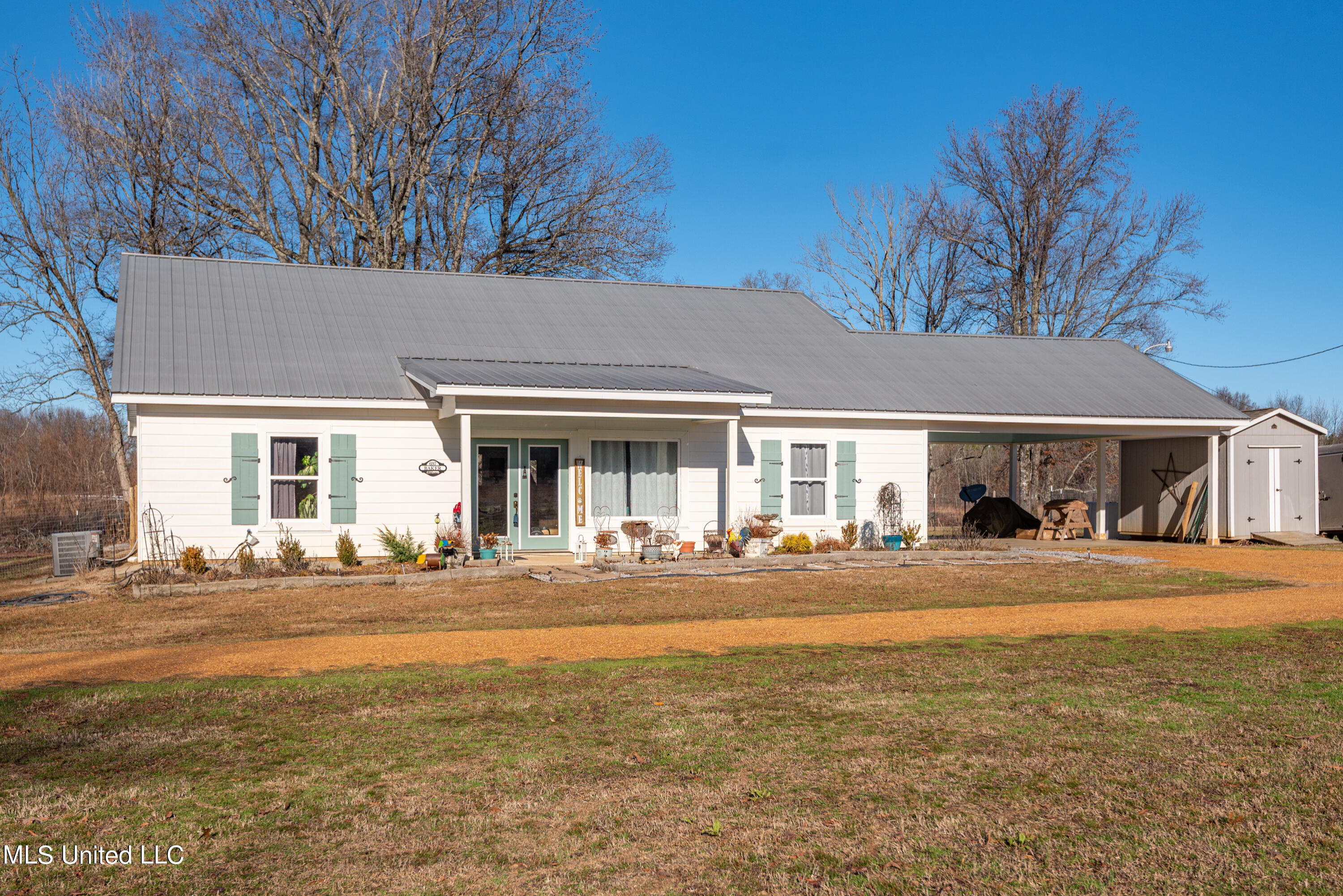 697 McClyde Road Como, MS 38619 - Photo 1 of 33 DSC_6609