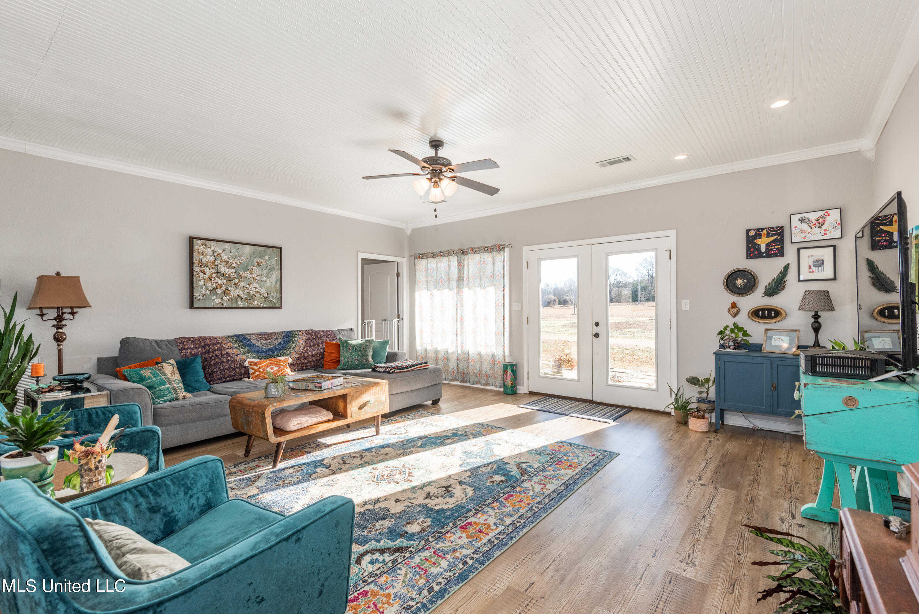 697 McClyde Road Como, MS 38619 - Photo 2 of 33 DSC_6559-Edit