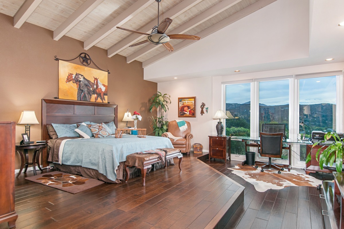 14016 Del Poniente Road Poway, CA 92064 - Photo 12 of 21