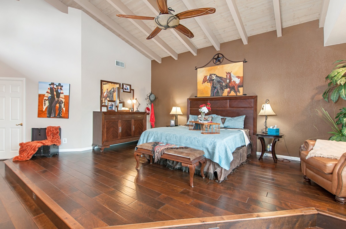 14016 Del Poniente Road Poway, CA 92064 - Photo 13 of 21