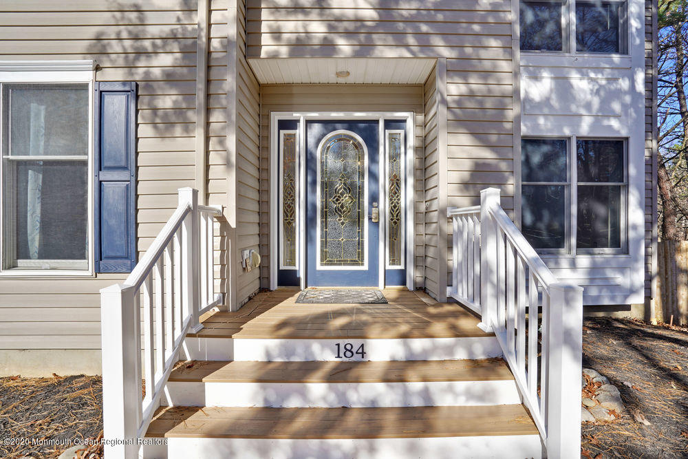 184 Commodore Road Manahawkin, NJ 08050 - Photo 3 of 67 009_dsc01751-dsc01755