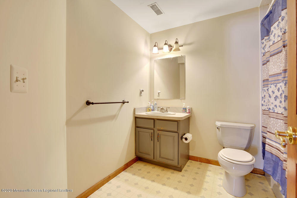 184 Commodore Road Manahawkin, NJ 08050 - Photo 44 of 67 052_dsc01416-dsc01420