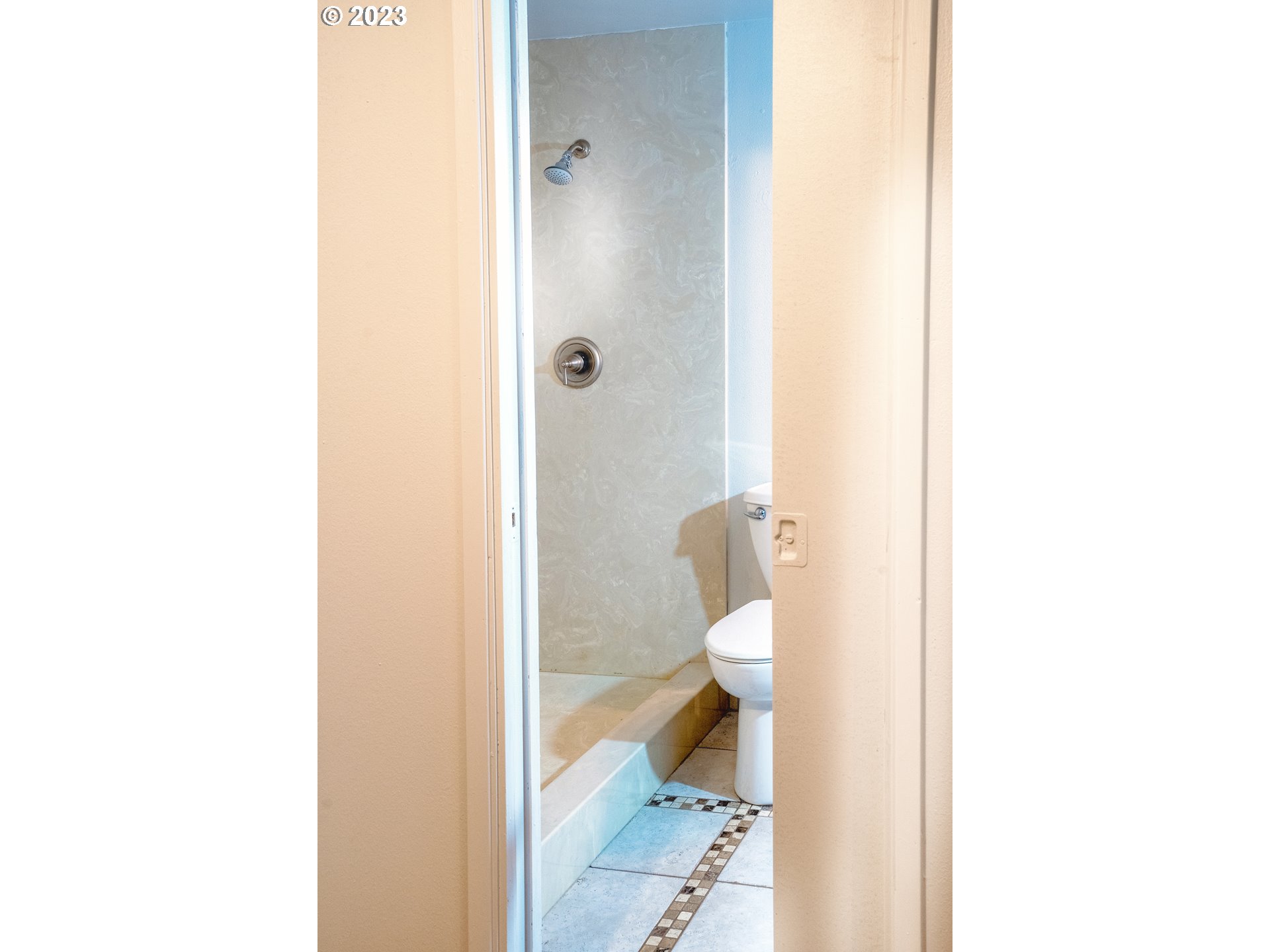 4146 Normandy Way Eugene, OR 97405 - Photo 36 of 48 a bathroom with a toilet and a shower