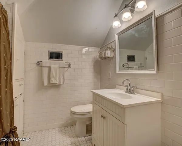 $359,000 | 122 Lee Street, New Iberia, LA 70560