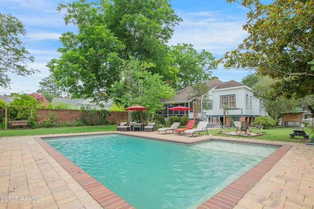 $359,000 | 122 Lee Street, New Iberia, LA 70560