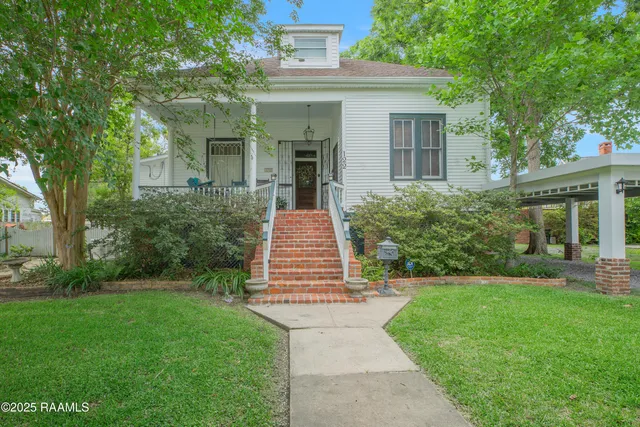 $359,000 | 122 Lee Street, New Iberia, LA 70560
