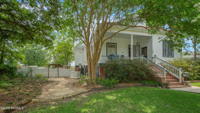 $359,000 | 122 Lee Street, New Iberia, LA 70560