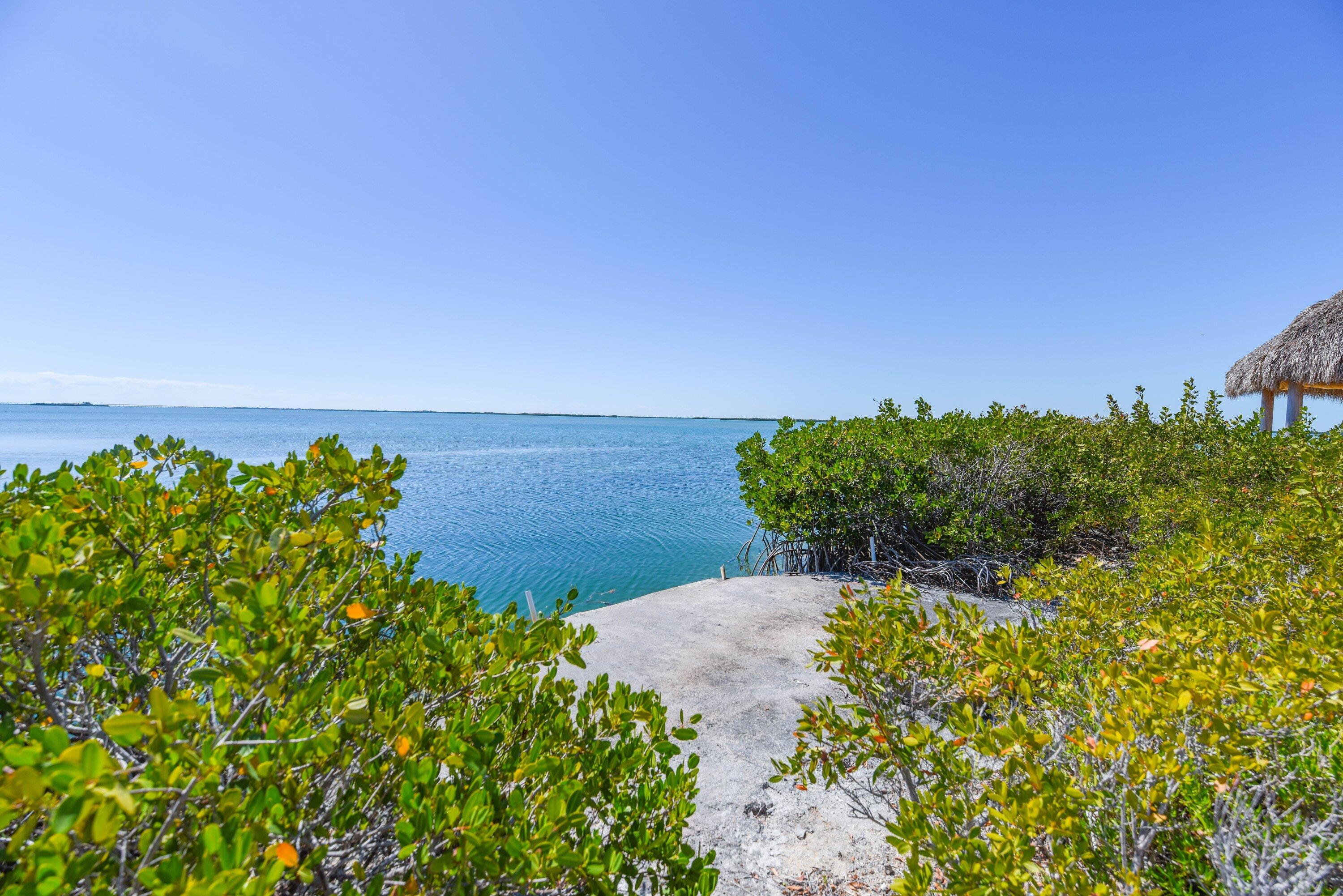 4670 Dorn Road Summerland Key, FL 33042 - Photo 42 of 42 018-fishing platform