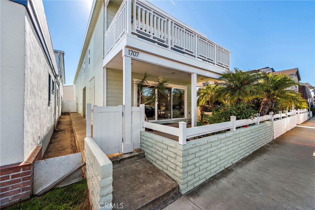 1707 West Balboa Boulevard, Unit A Newport Beach, CA 92663 - Photo 3 of 30