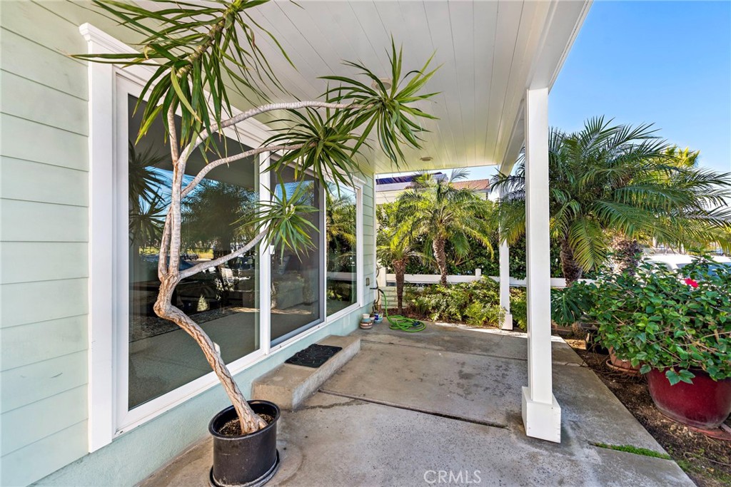 1707 West Balboa Boulevard, Unit A Newport Beach, CA 92663 - Photo 9 of 30 a view of outdoor space with trees