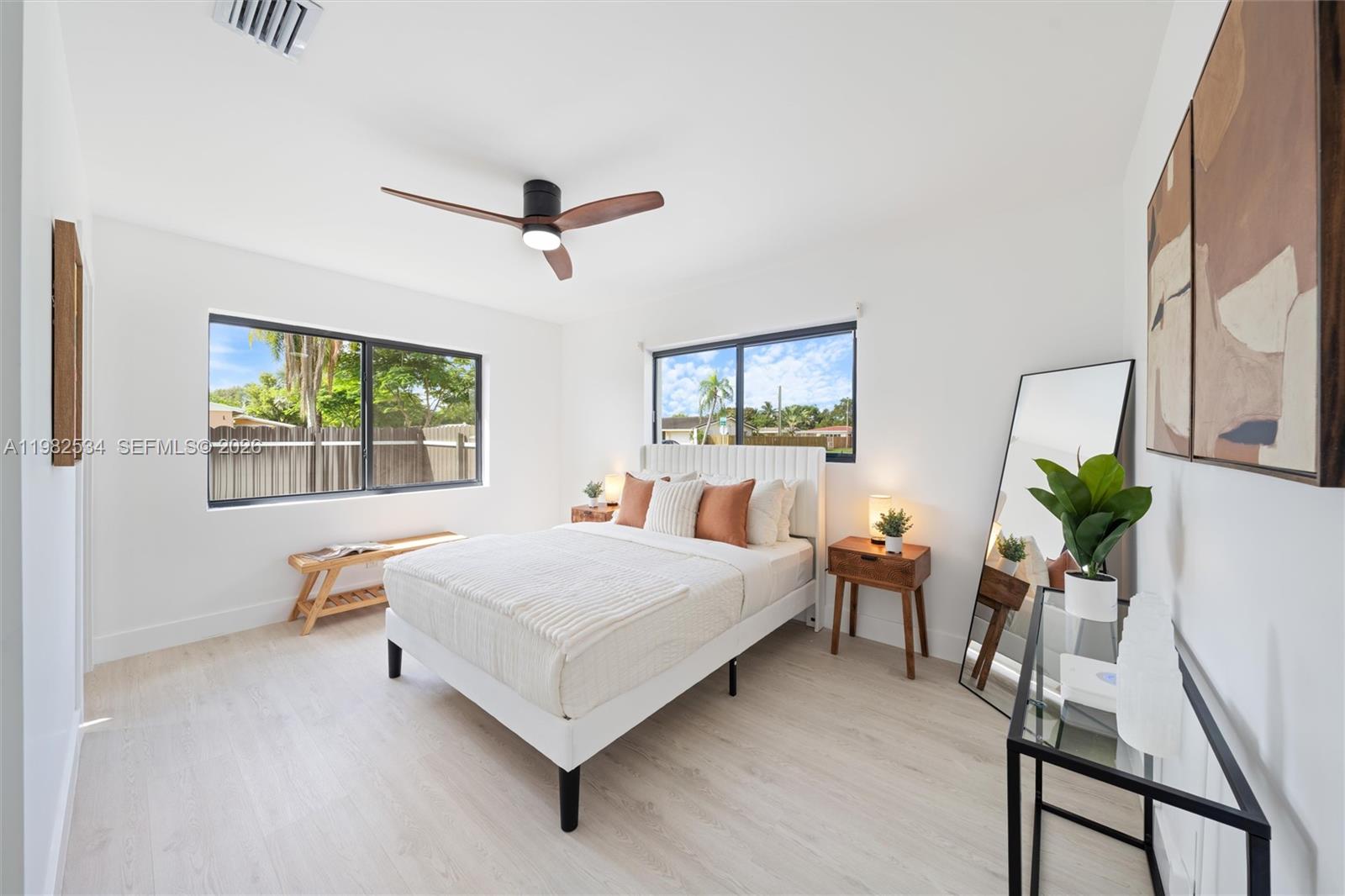 1305 North 31st Road Hollywood, FL 33021 - Photo 12 of 25