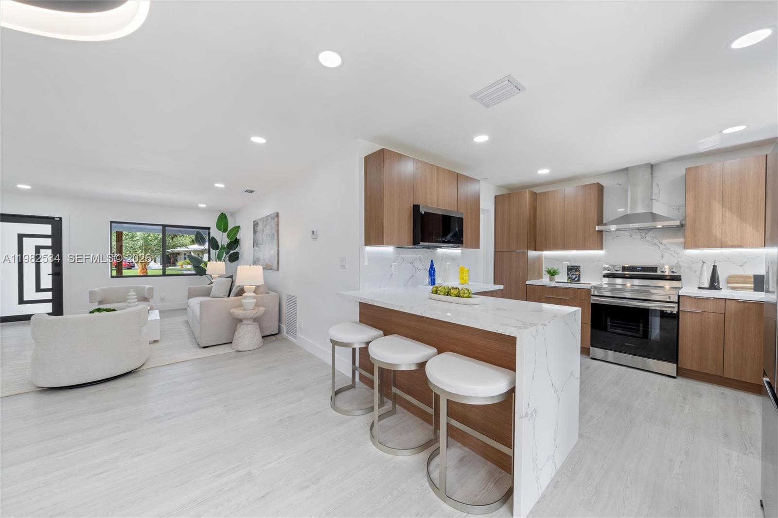 1305 North 31st Road Hollywood, FL 33021 - Photo 10 of 25