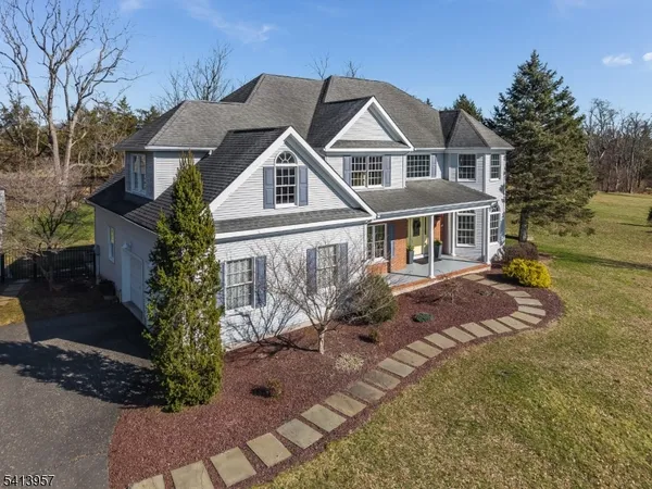 $899,900 | 4 Cheshire Court, Lebanon, NJ 08833
