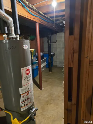 $100,000 | 1124 South Illinois Street, Lewistown, IL 61542